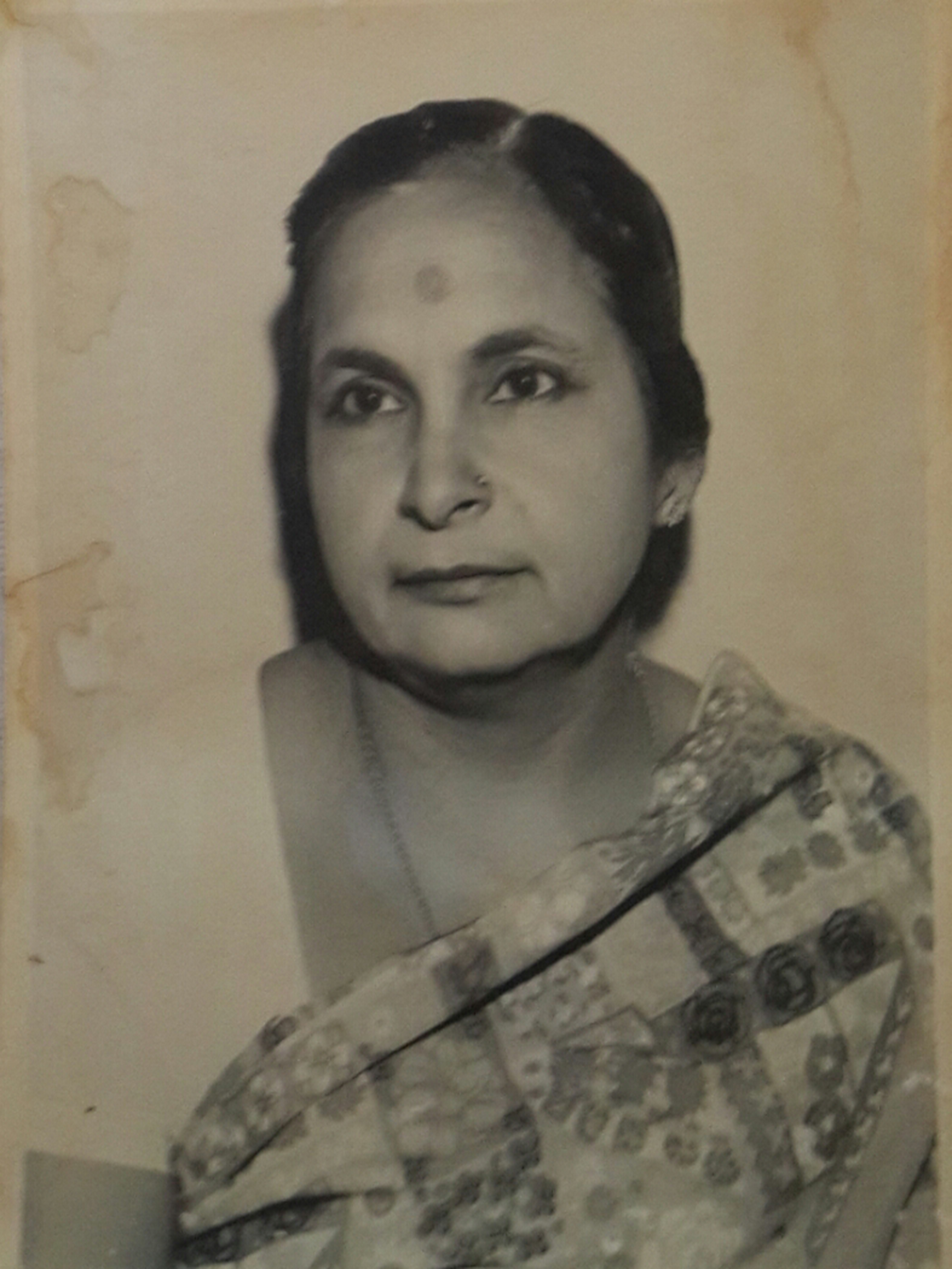 Bela's mother and Sri Ram Puri's daughter, Chander Kanta