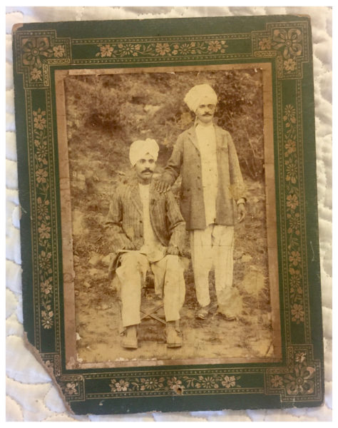Haveli Ram Musafar (left) with his cousin brother Chacha Chunnilal