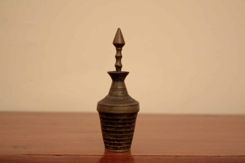 The surmedani of Bhag Malhotra from 1948