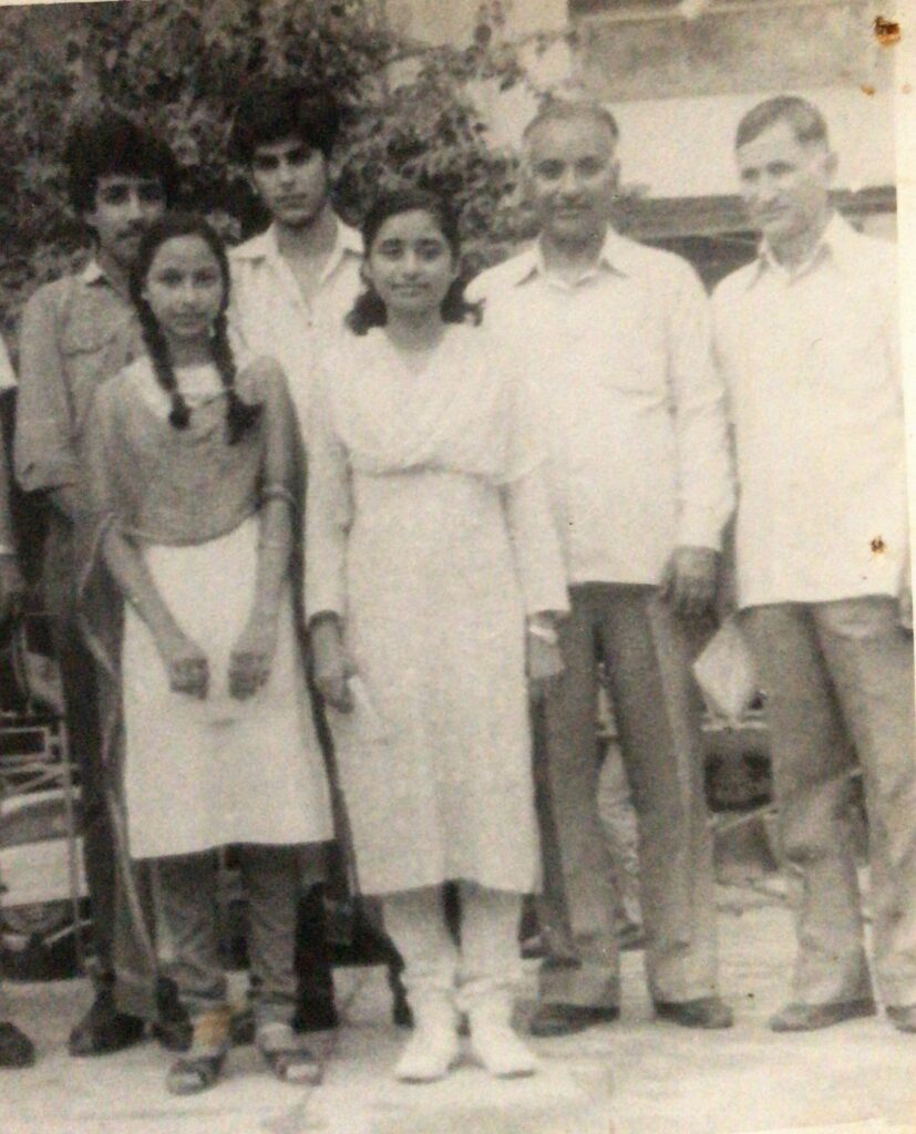 Mr K.L Gupta (second from right) with Sumedha's mother and some students
